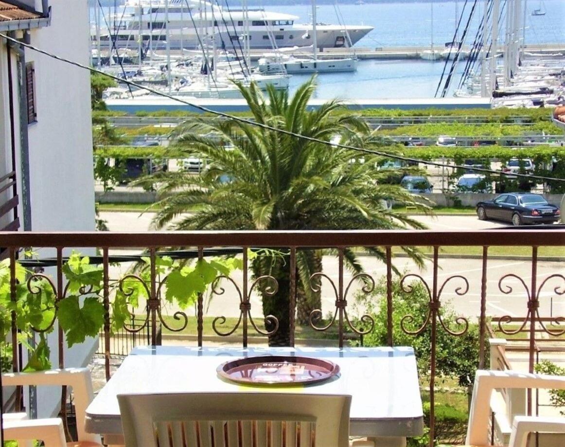 Apartment Gorda Kaštela Zewnętrze zdjęcie